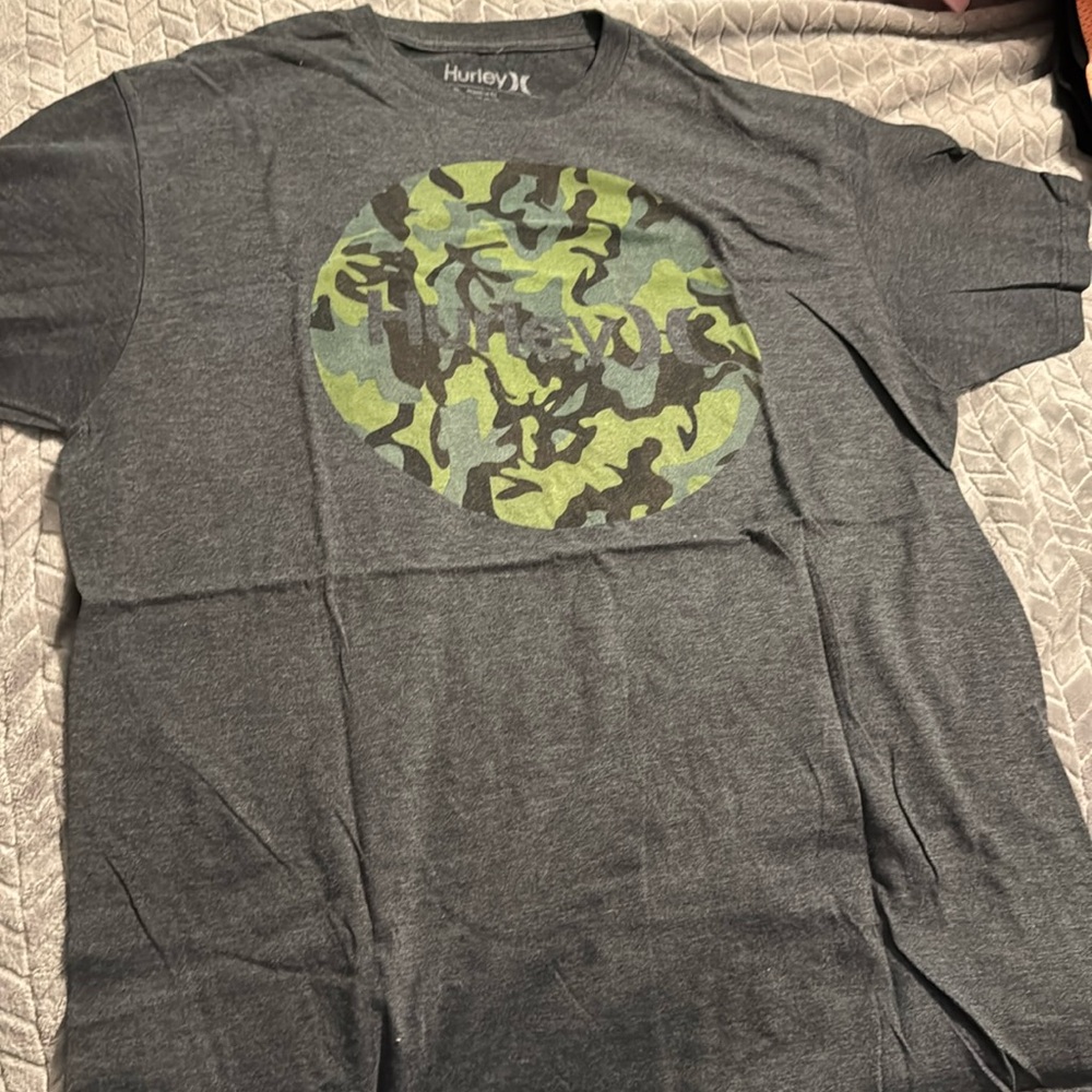 Hurley short sleeve t-shirt size large